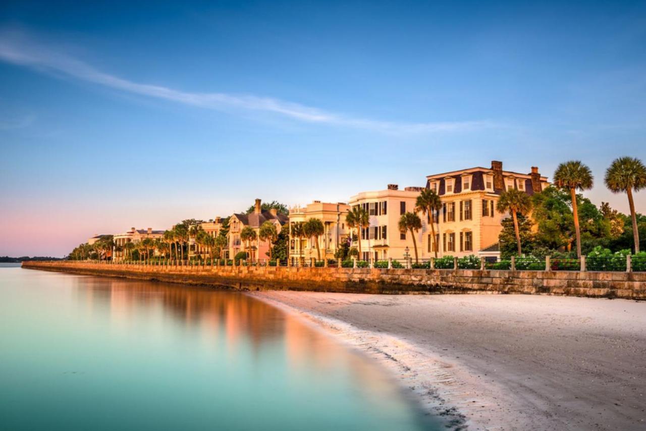 ☆Live On The Water! Lake Palmetto Palm W/ Patio - 10Min To Downtown & Beaches☆ Чарлстон Екстер'єр фото